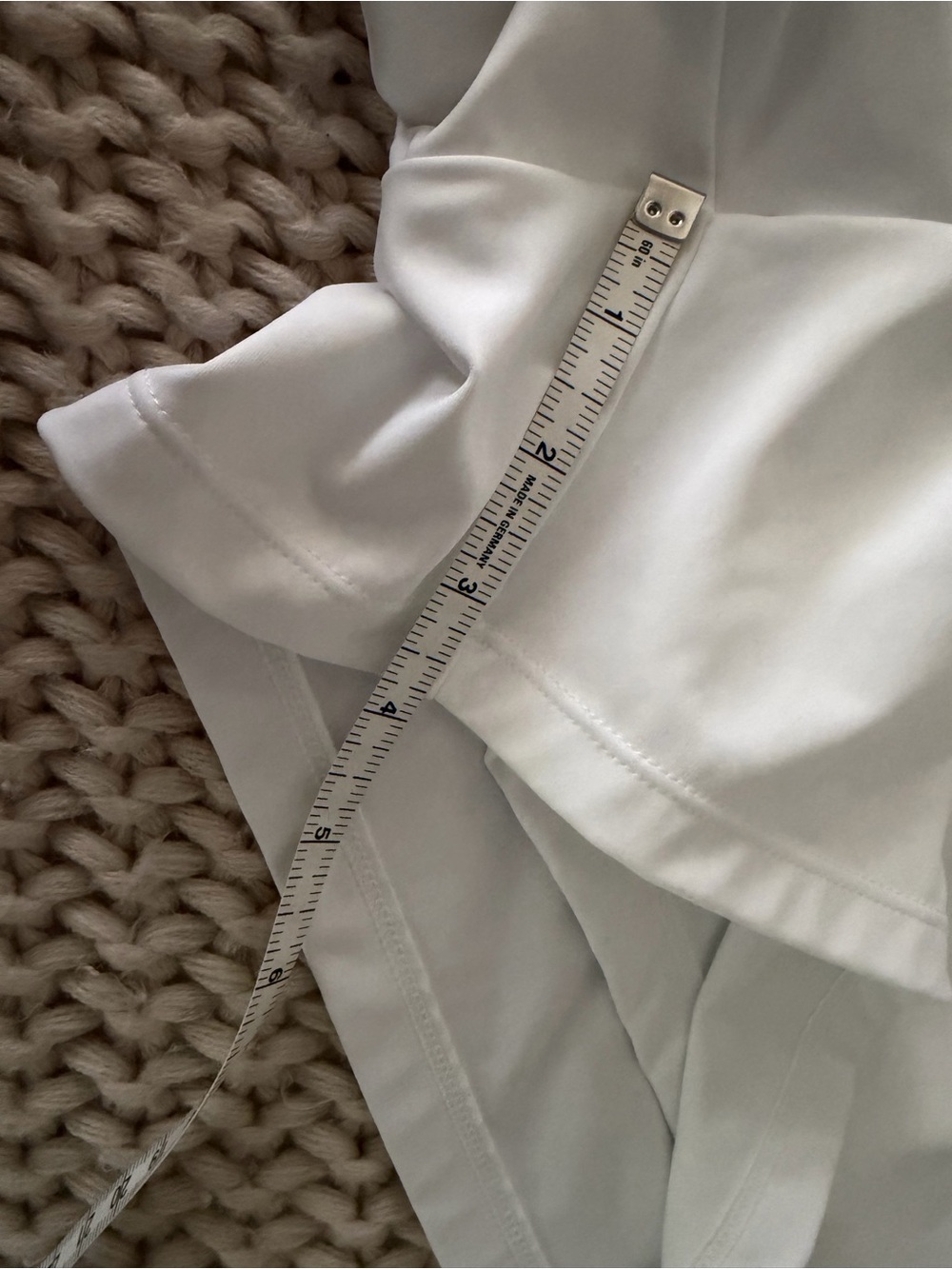 Halara 2-in-1 shorts size 1X white - Picture 11 of 13